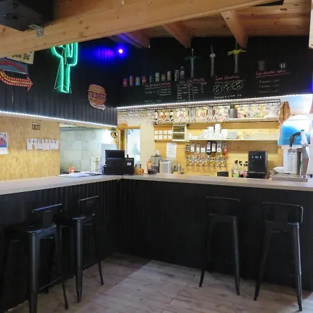 Les P'tites Maisons Dans La Prairie Campeggio 3*