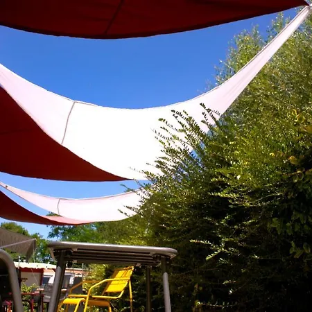 Les P'tites Maisons Dans La Prairie 3* Sallertaine