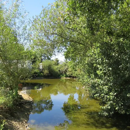 Campsite Les P'tites Maisons Dans La Prairie