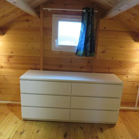 אתר קמפינג Les P'tites Maisons Dans La Prairie 3*