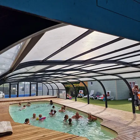 Campsite Les P'tites Maisons Dans La Prairie Sallertaine