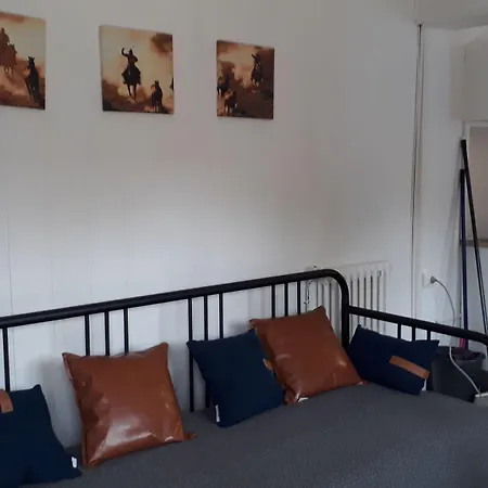 Campsite Les P'tites Maisons Dans La Prairie