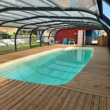 Camping Les P'tites Maisons Dans La Prairie