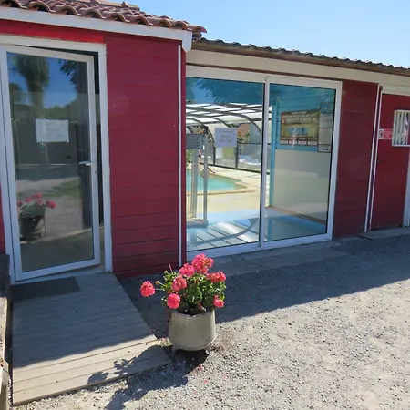 Kemp Les P'tites Maisons Dans La Prairie