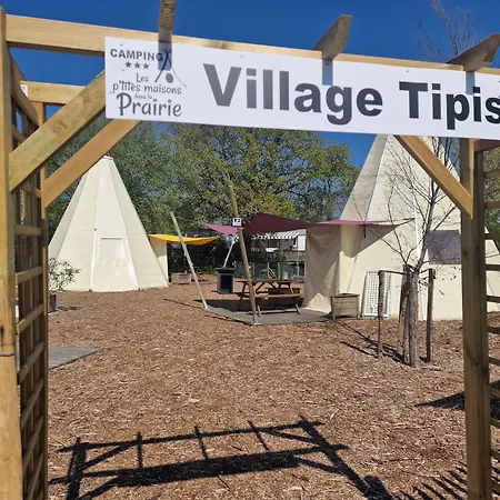 Les P'tites Maisons Dans La Prairie Sallertaine