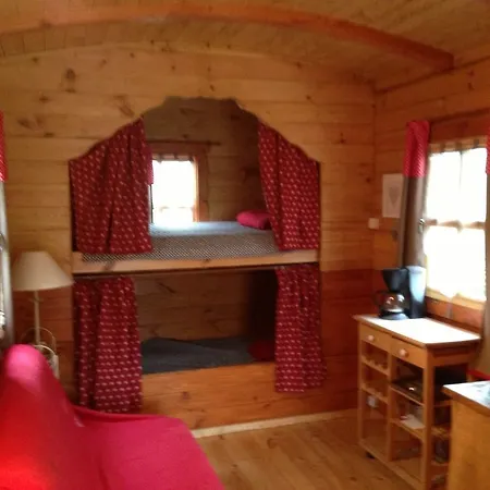 אתר קמפינג Les P'tites Maisons Dans La Prairie