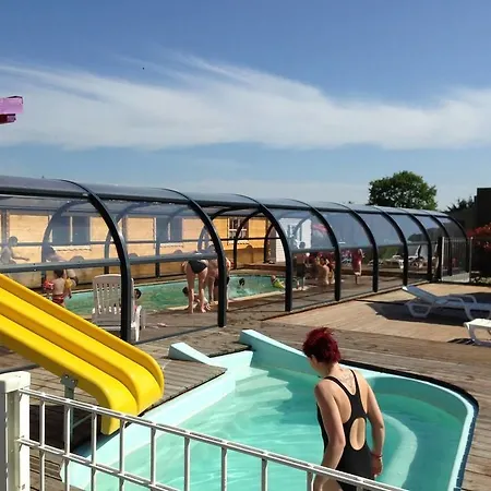 Les P'tites Maisons Dans La Prairie 3* Sallertaine