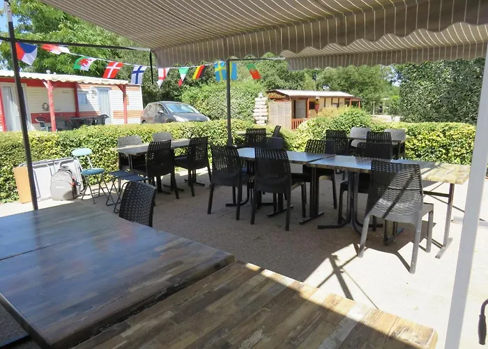 Les P'tites Maisons Dans La Prairie 3* Sallertaine