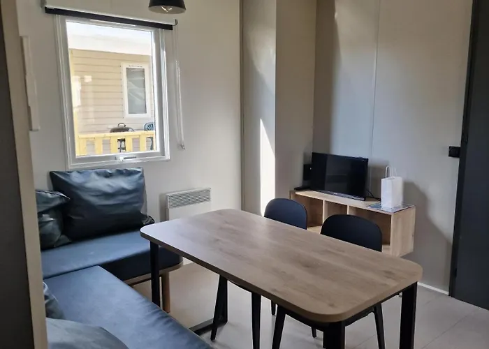 Les P'tites Maisons Dans La Prairie