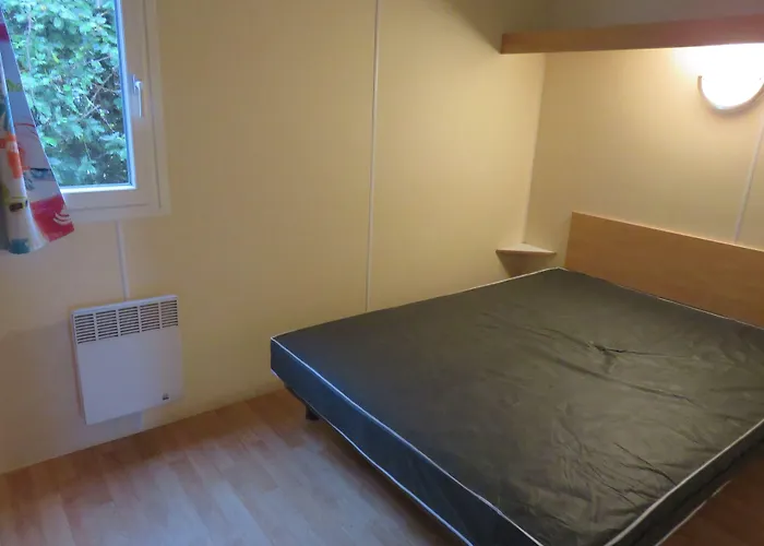 Les P'tites Maisons Dans La Prairie Camping Sallertaine