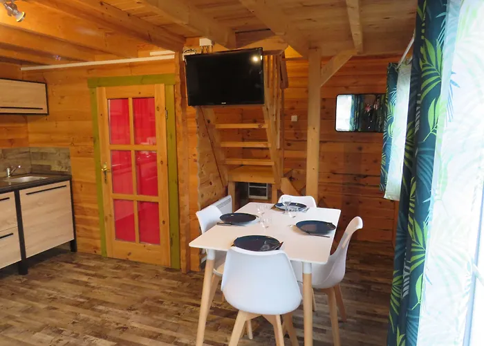 Les P'tites Maisons Dans La Prairie