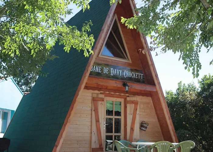 Les P'tites Maisons Dans La Prairie Camping Sallertaine