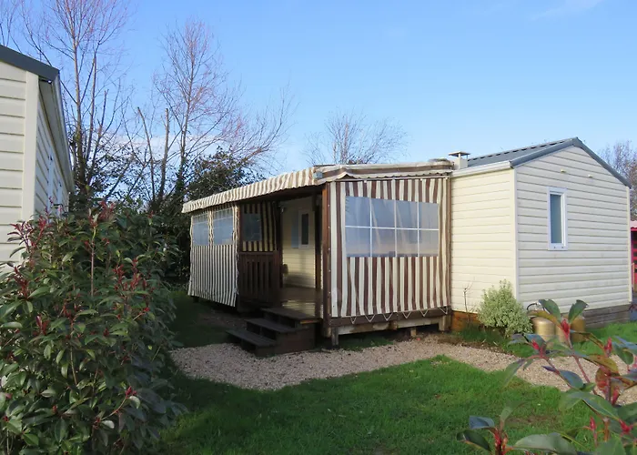 Camping Les P'tites Maisons Dans La Prairie