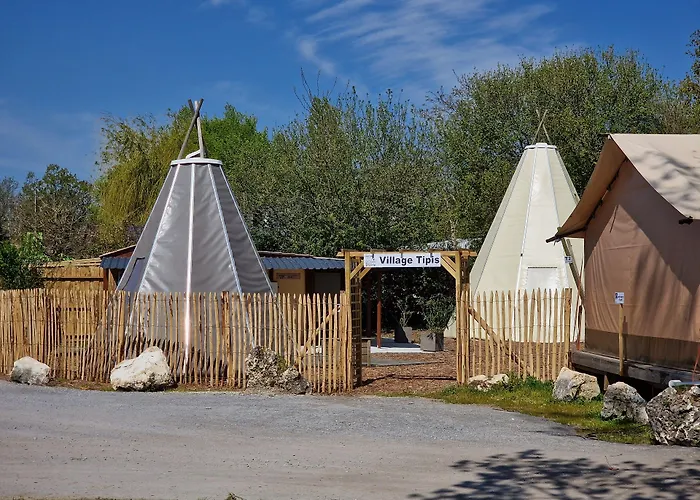 Les P'tites Maisons Dans La Prairie 3* Sallertaine