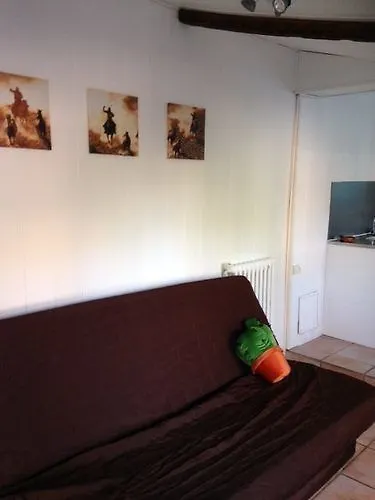 Les P'tites Maisons Dans La Prairie 3*