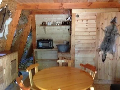 Les P'tites Maisons Dans La Prairie 3*